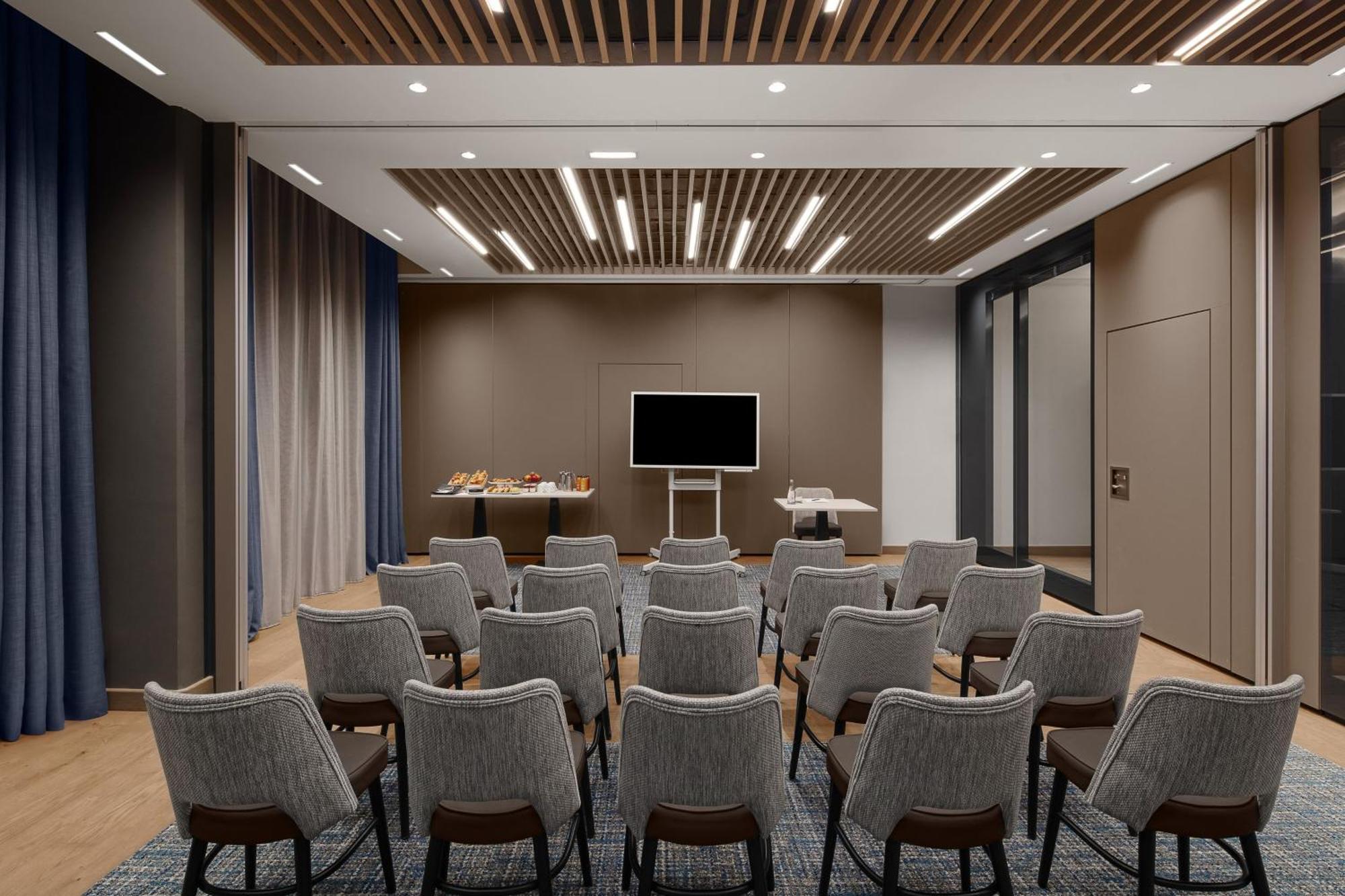 Courtyard By Marriott Paris Porte De Versailles Issy-les-Moulineaux Εξωτερικό φωτογραφία