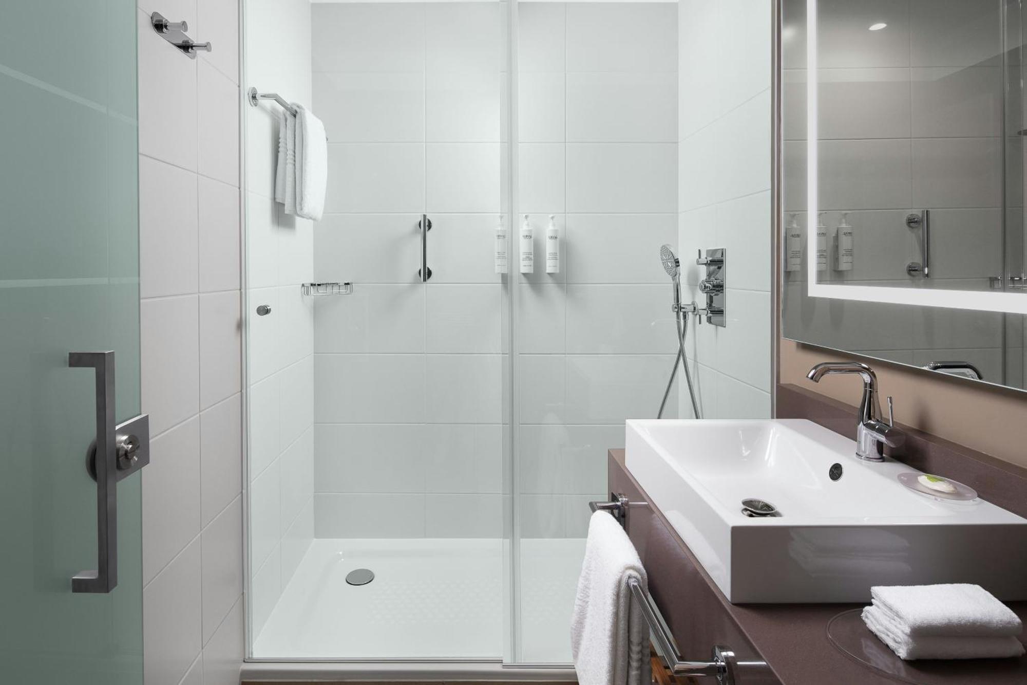 Courtyard By Marriott Paris Porte De Versailles Issy-les-Moulineaux Εξωτερικό φωτογραφία