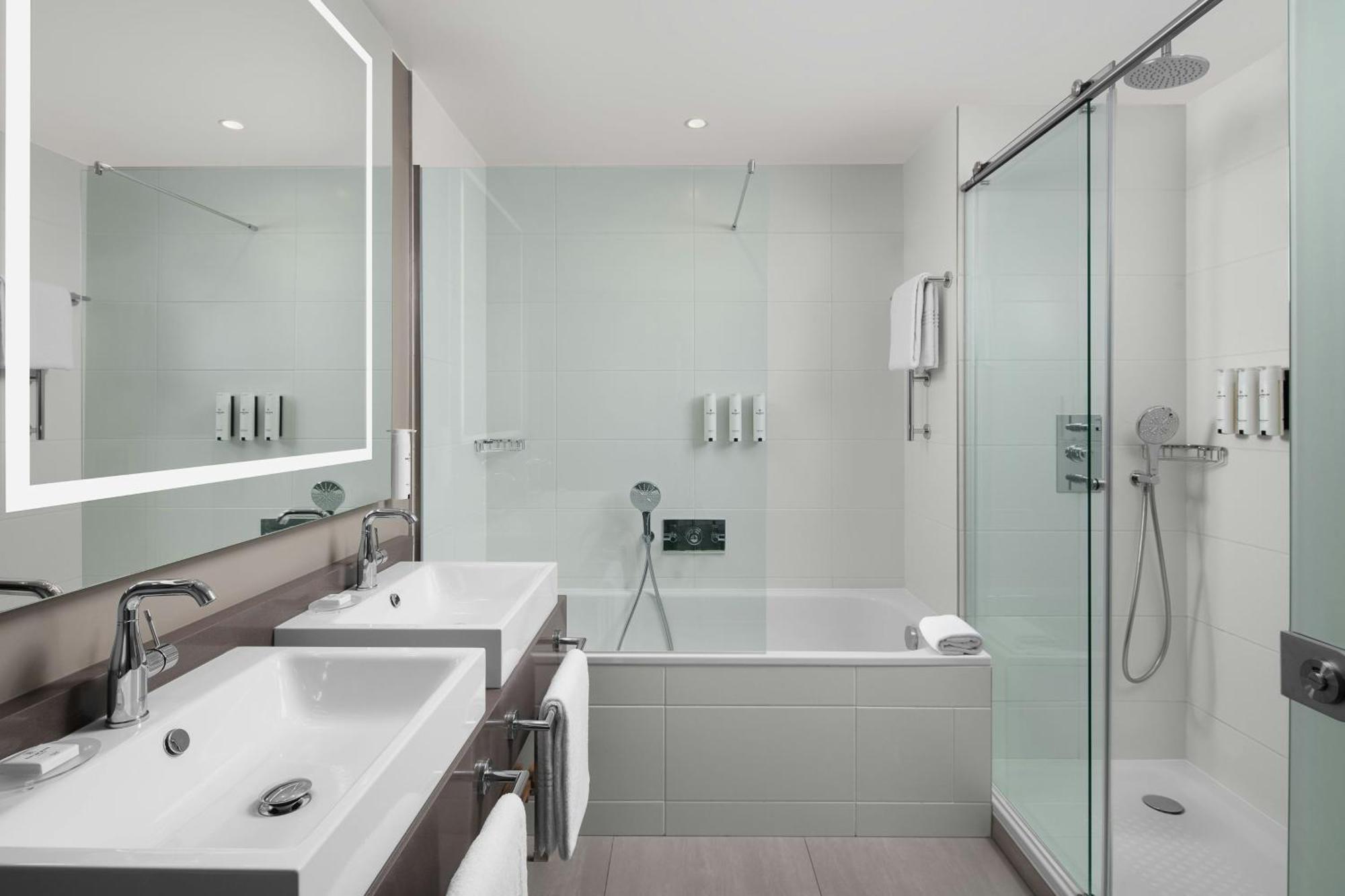 Courtyard By Marriott Paris Porte De Versailles Issy-les-Moulineaux Εξωτερικό φωτογραφία